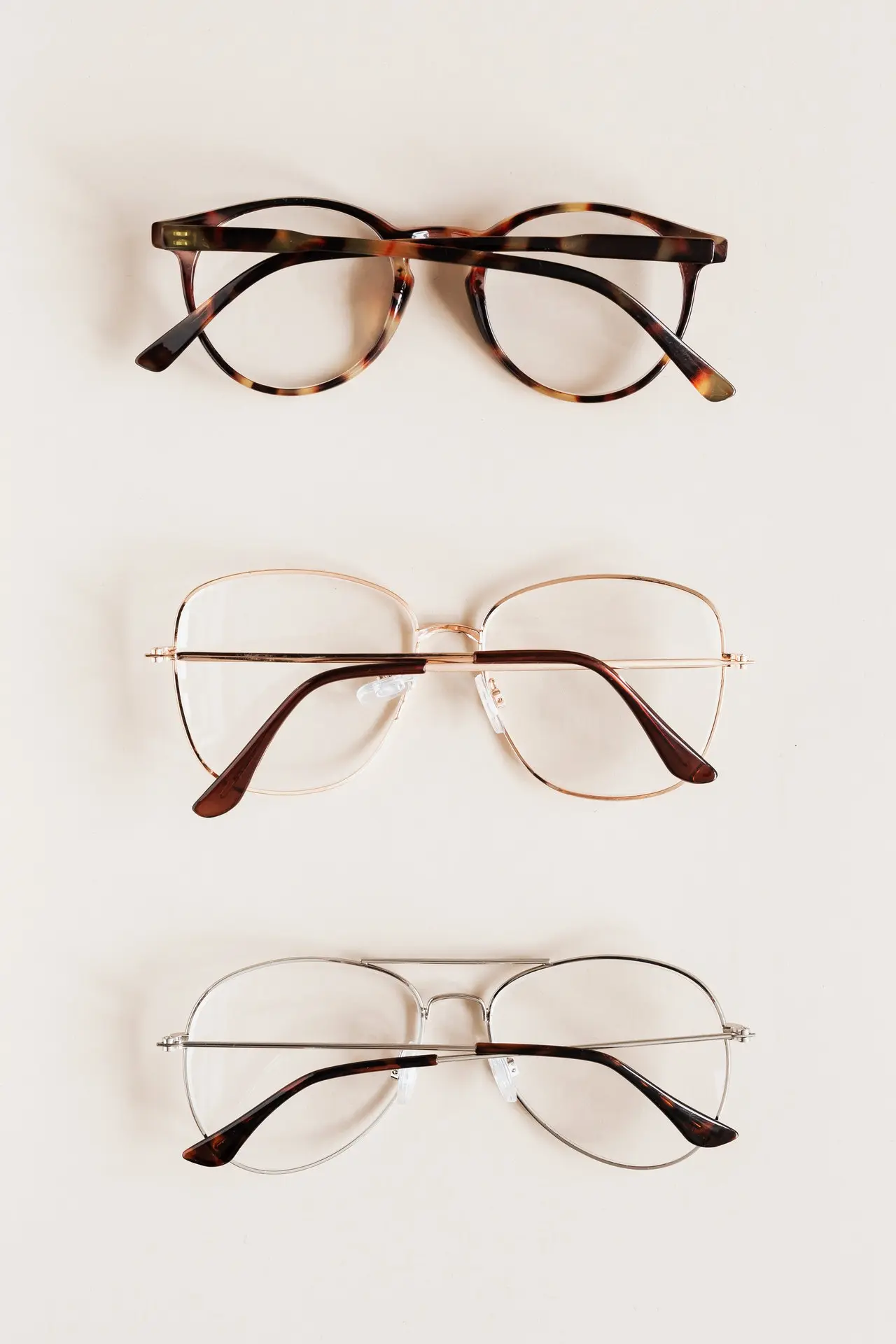 Curatarea ochelarilor - ce produse sa NU folosesti pentru curatarea ochelarilor